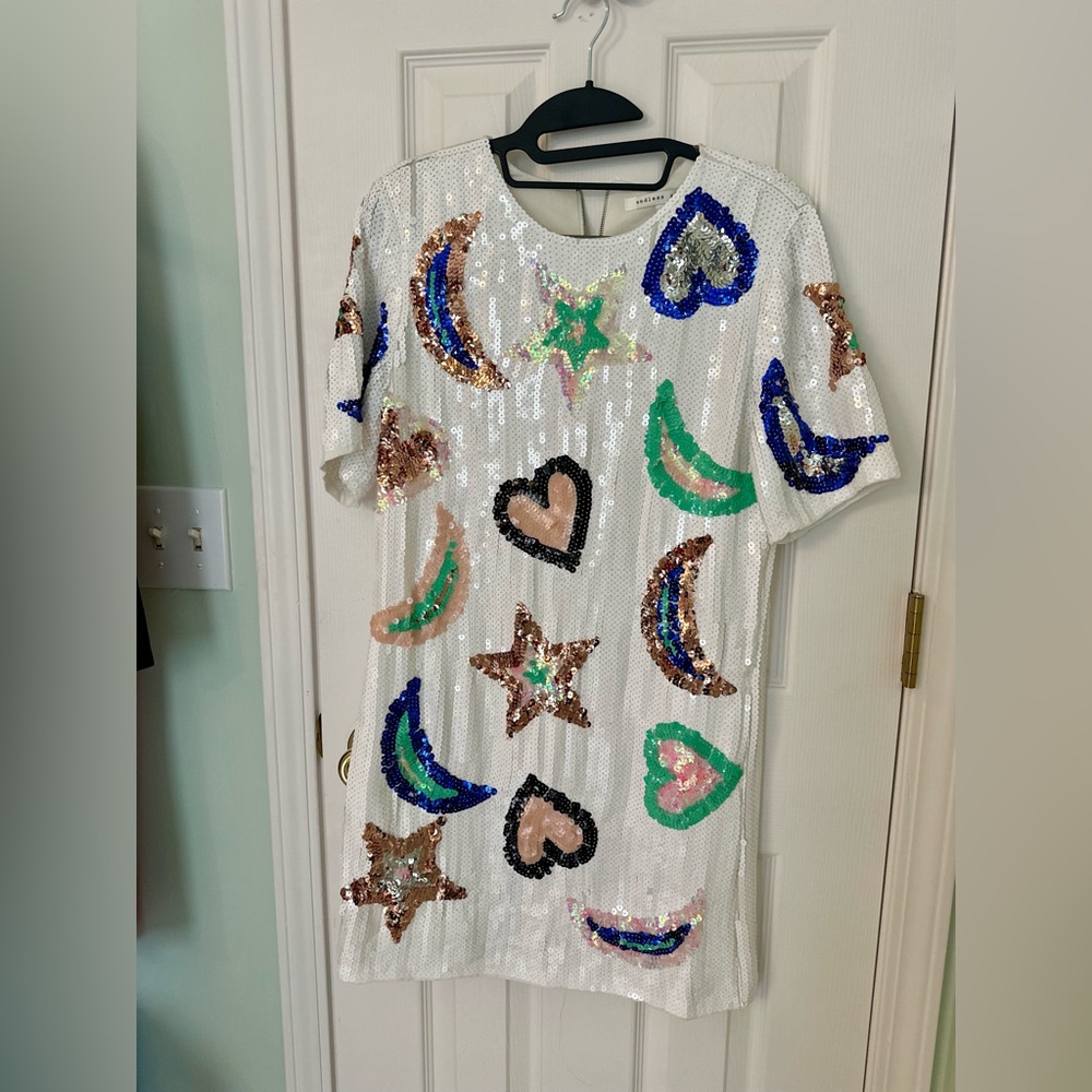 Beautiful mini dress - Picture 10 of 11